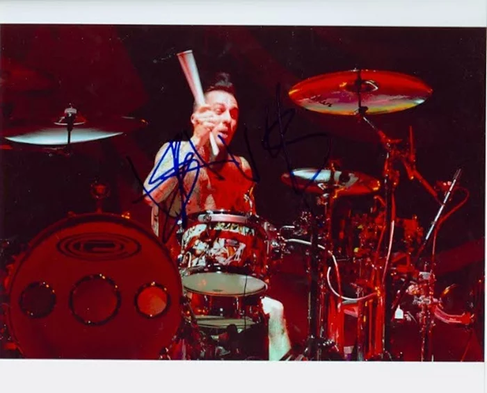 Travis Barker autograph