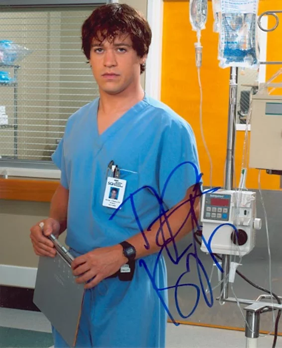 T.R. Knight autograph