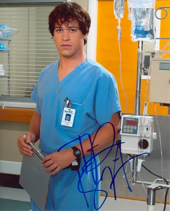 T.R. Knight autograph