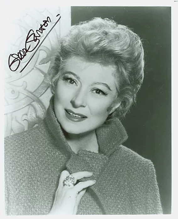 Greer Garson autograph