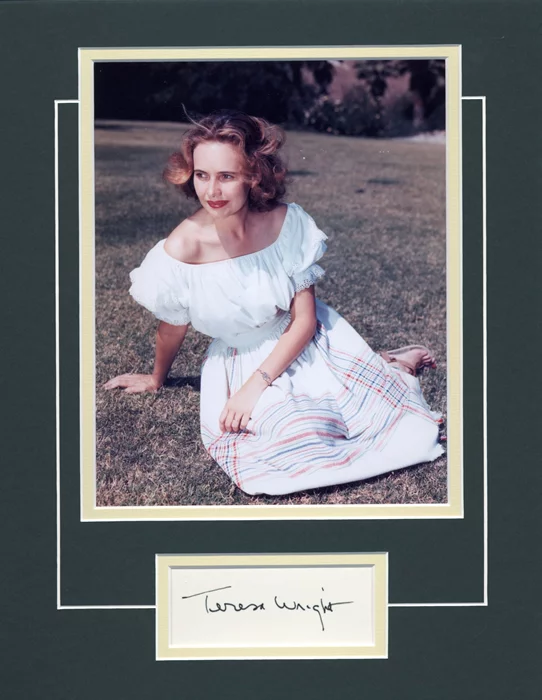 Teresa Wright autograph