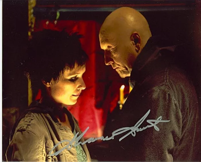 Shawnee Smith autograph