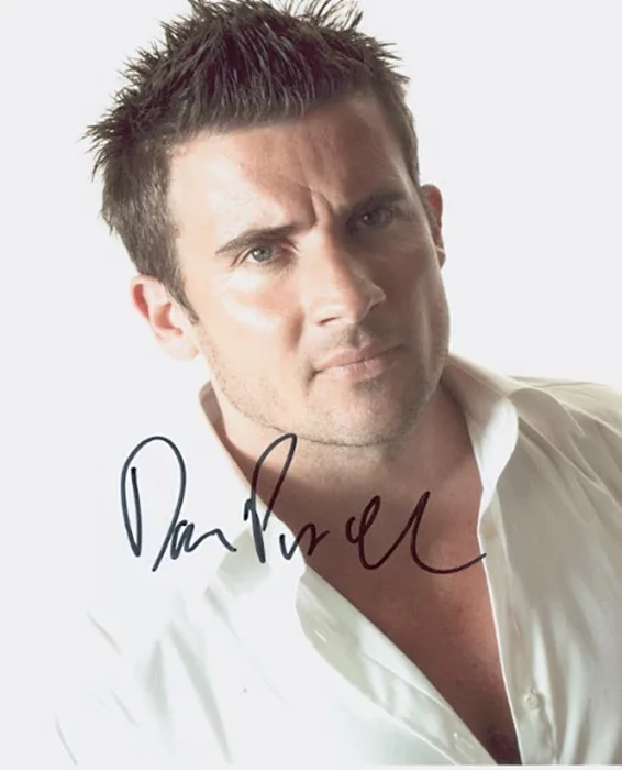 Dominic Purcell autograph