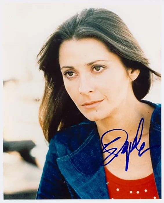 Elizabeth Ashley autograph