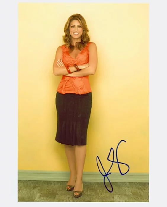 Jennifer Esposito autograph