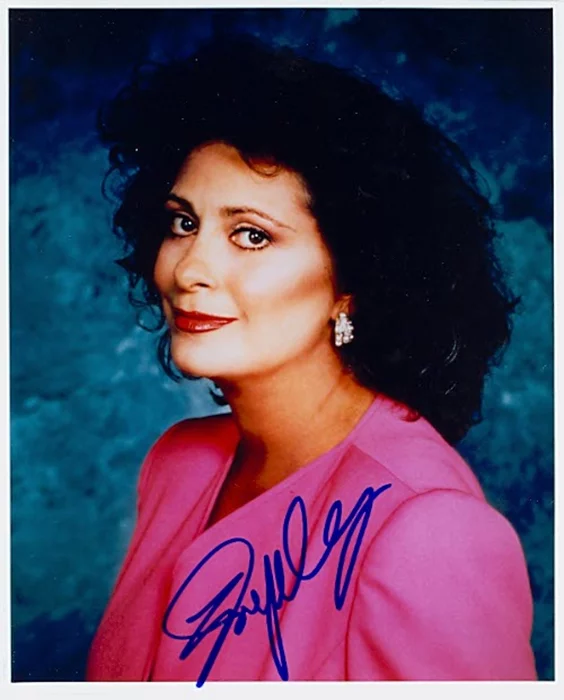 Elizabeth Ashley autograph