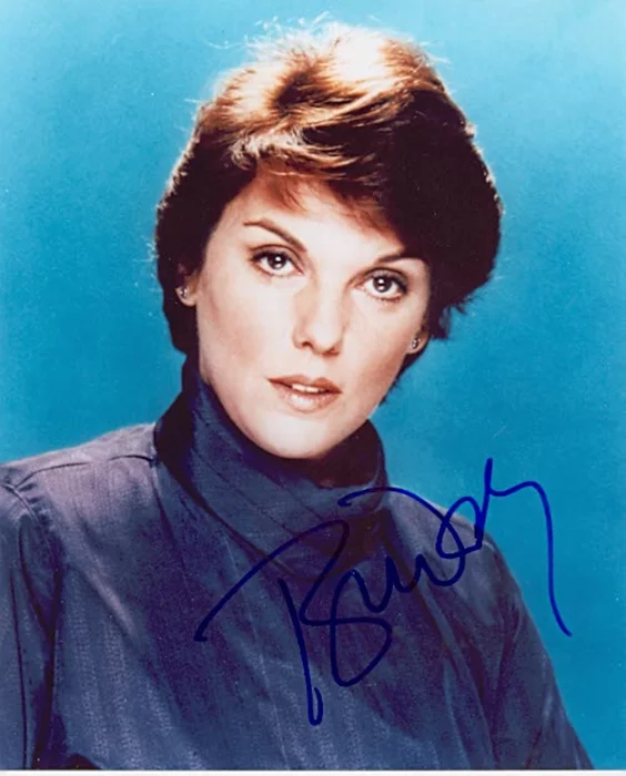 Tyne Daly autograph