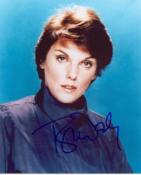 Tyne Daly autograph