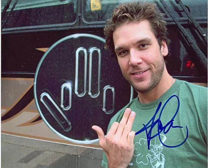 Dane Cook autograph