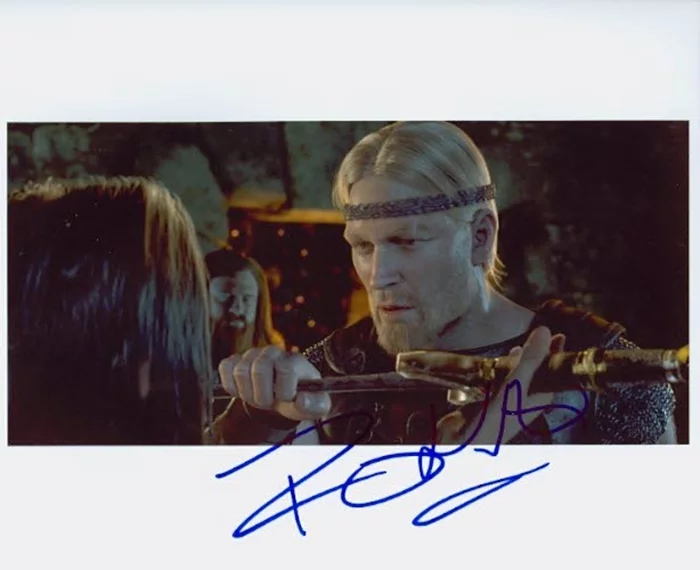 Ray Winstone autograph