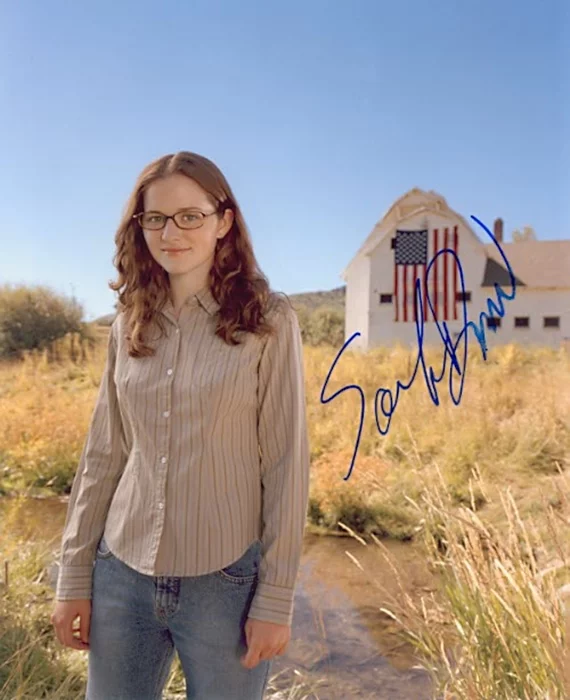 Sarah Drew autograph