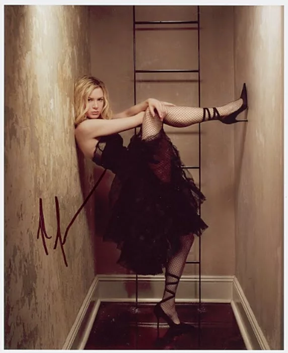 Renee Zellweger autograph
