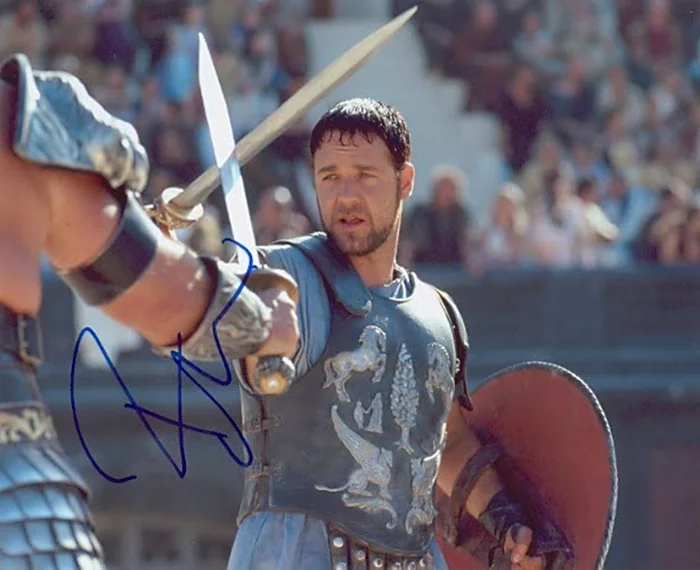 Russell Crowe autograph