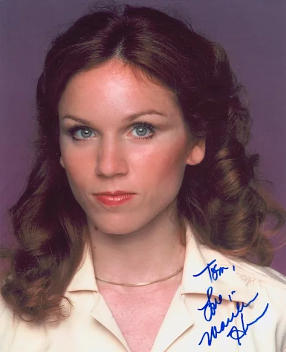 Marilu Henner autograph
