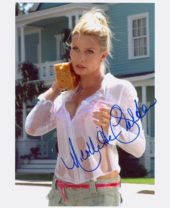 Nicollette Sheridan autograph