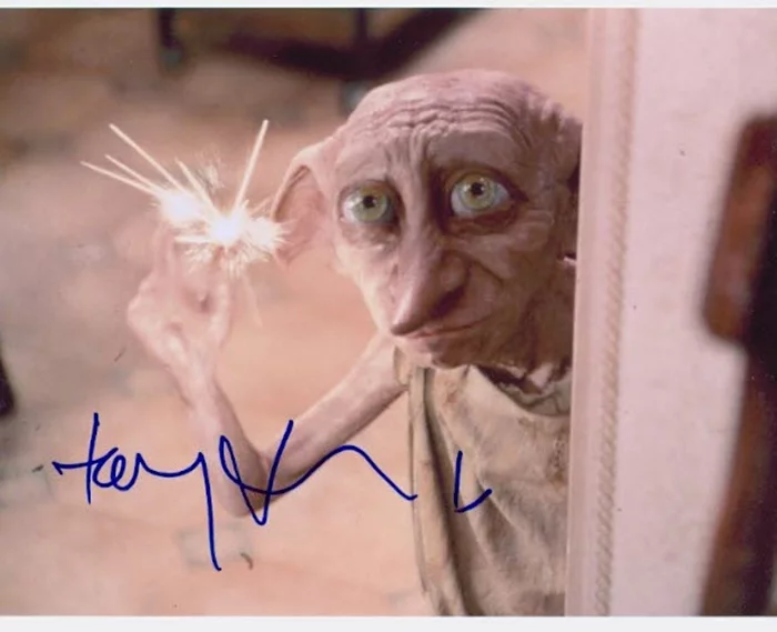 Toby Jones autograph