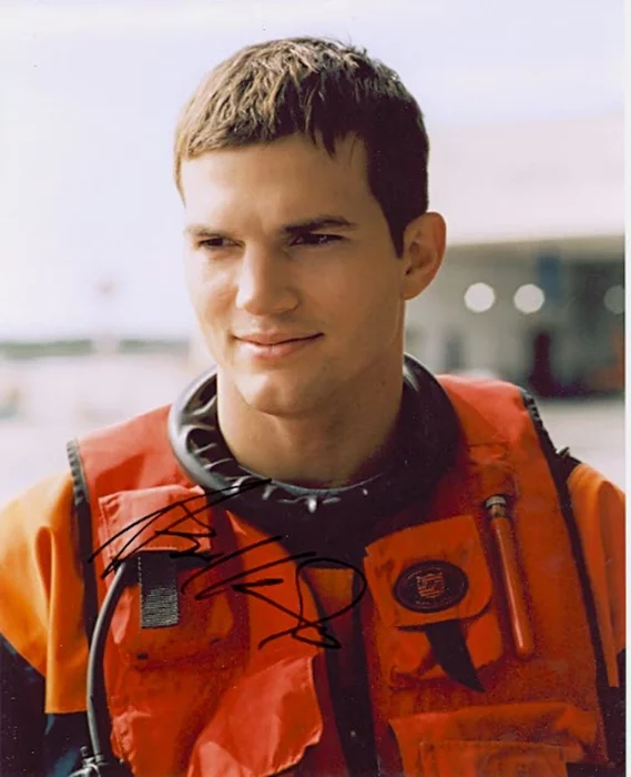 Ashton Kutcher autograph