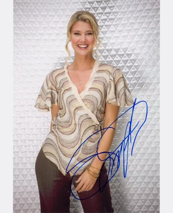 Sarah Lancaster autograph