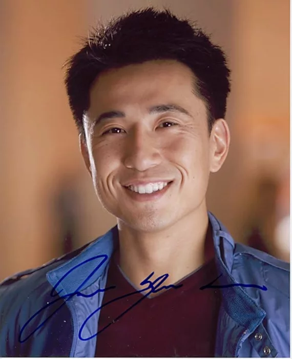 James Kyson Lee autograph