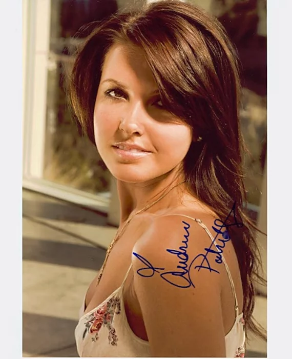 Audrina Patridge autograph