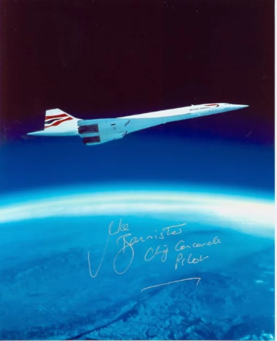 Mike Bannister autograph