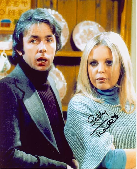 Sally Thomsett autograph