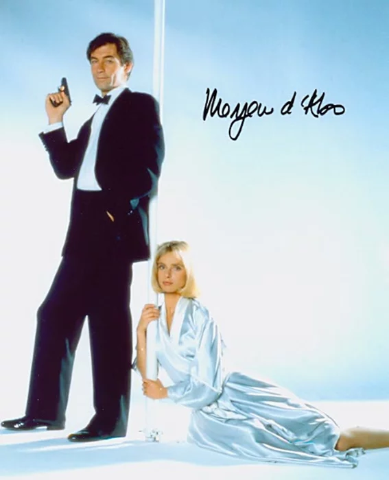 Maryam D'Abo autograph