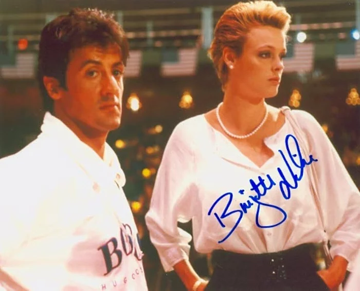 Brigitte Nielsen autograph