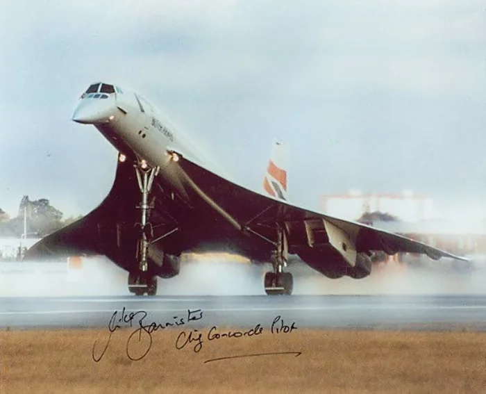 Mike Bannister autograph