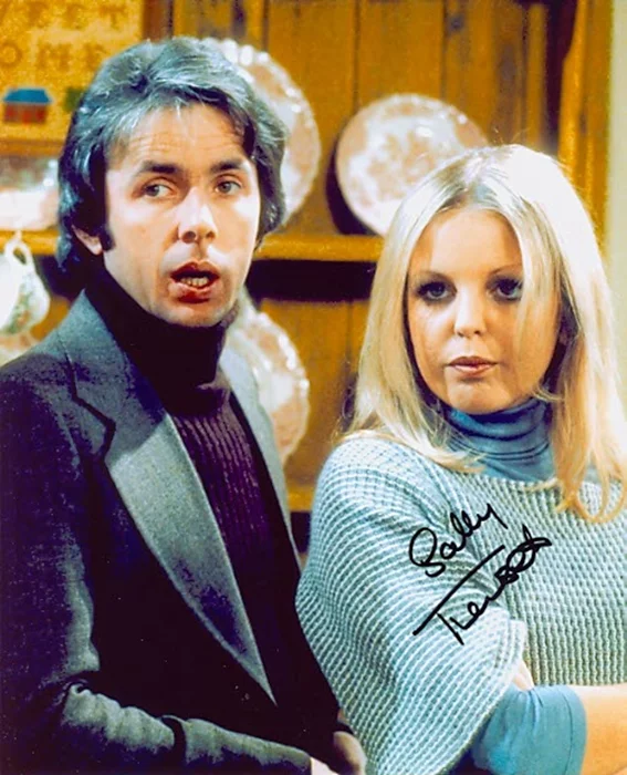 Sally Thomsett autograph