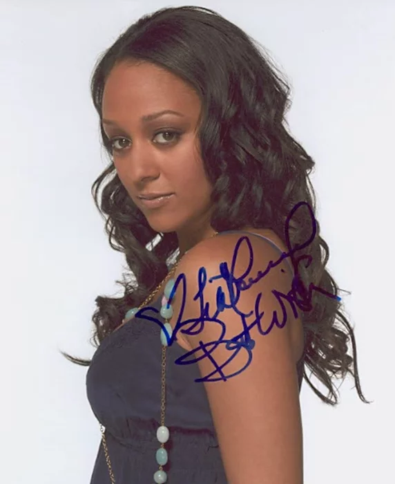 Tia Mowry autograph
