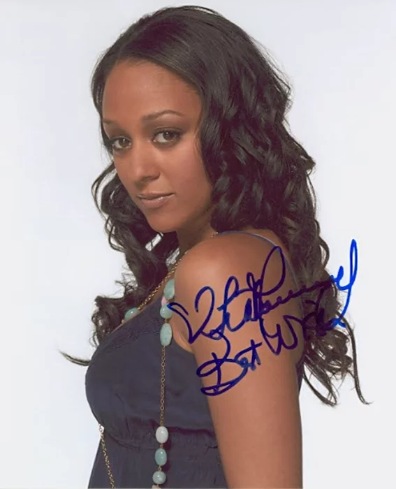 Tia Mowry autograph