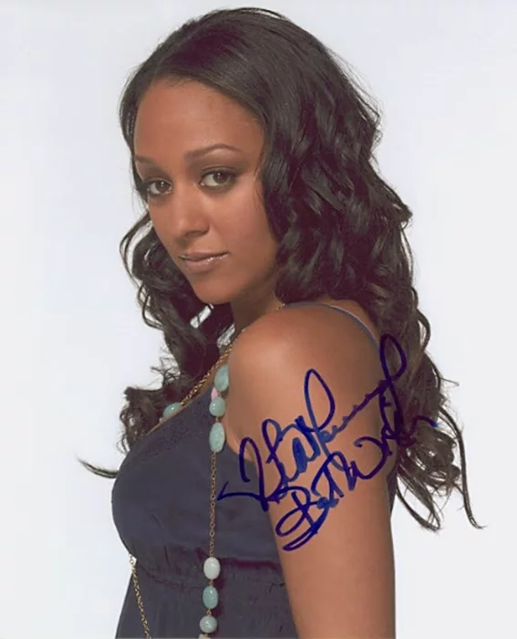 Tia Mowry autograph