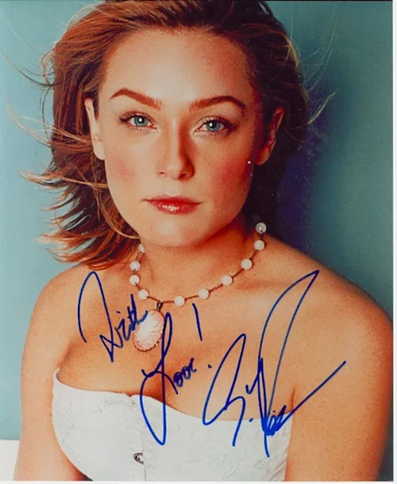 Elisabeth Rohm autograph