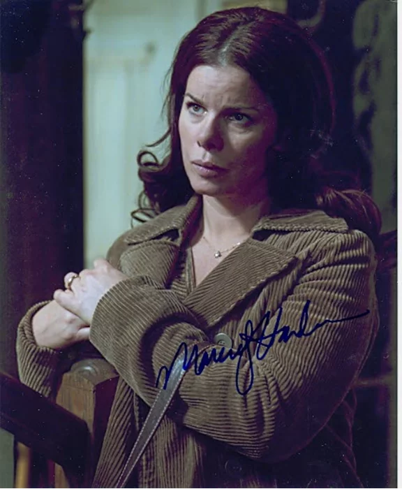 Marcia Gay Harden autograph