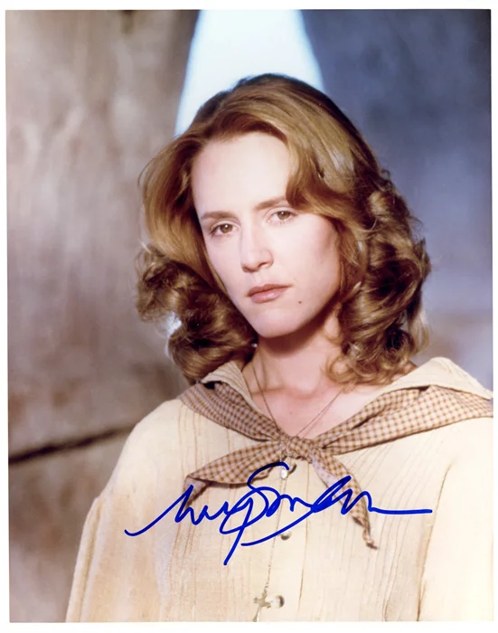 Mary Stuart Masterson autograph