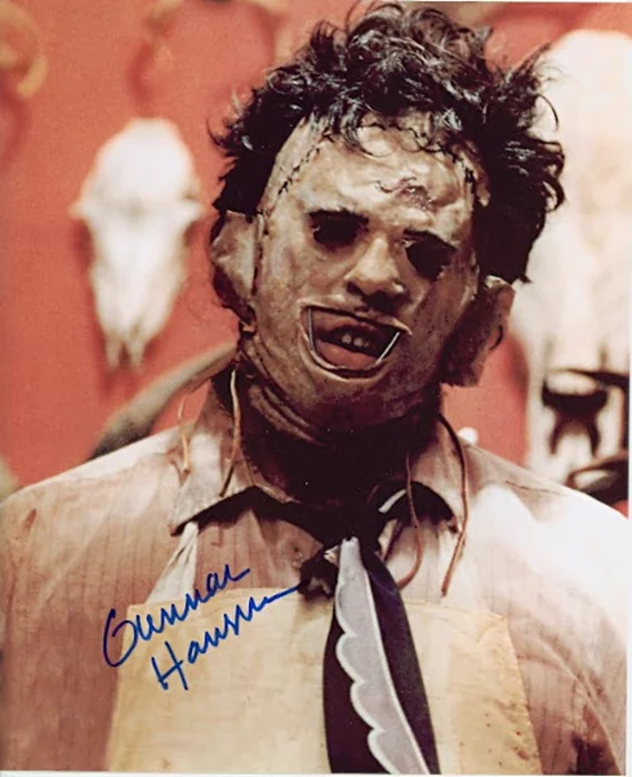 Gunnar Hansen autograph