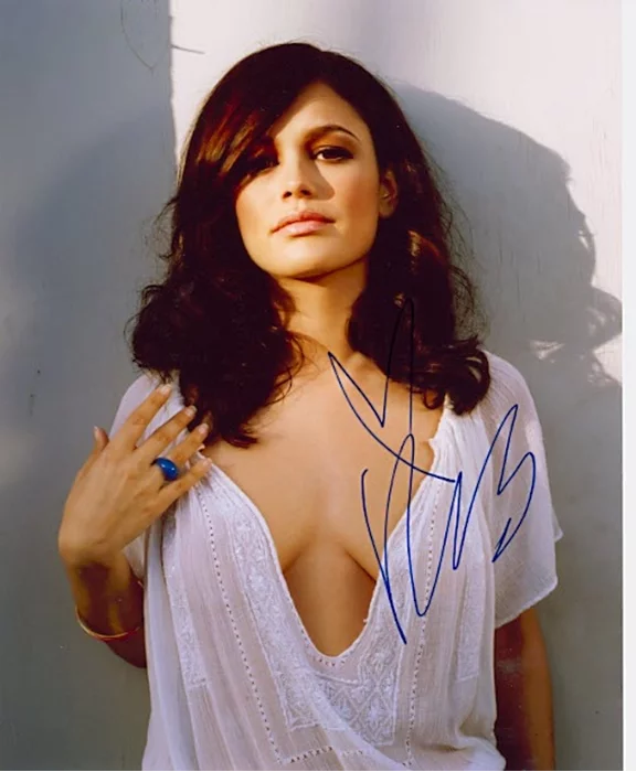 Rachel Bilson autograph