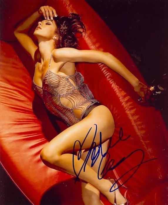 Adrianne Curry autograph