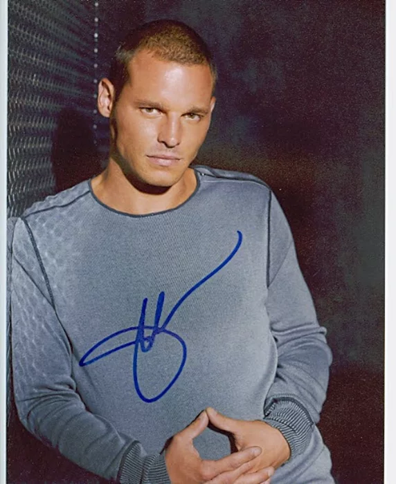 Justin Chambers autograph