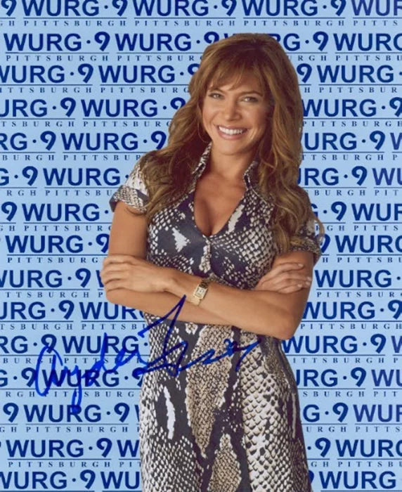 Ayda Field autograph