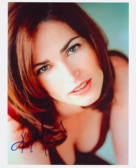 Kim Delaney autograph