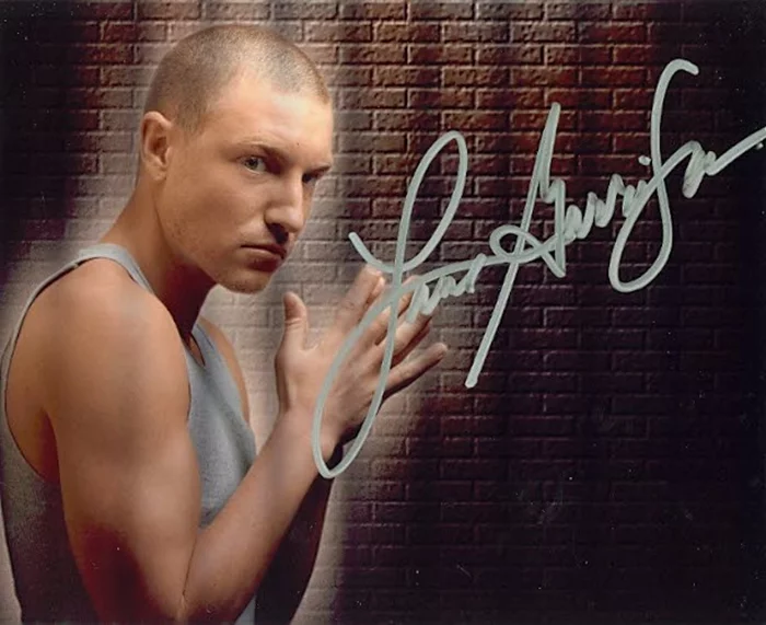 Lane Garrison autograph