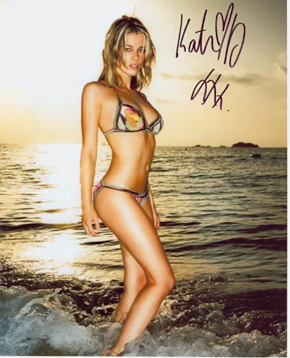 Katie Downes autograph