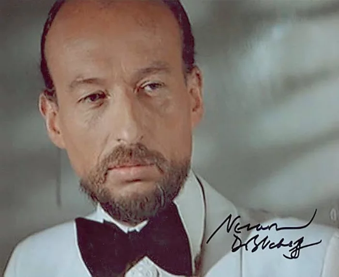 Vernon Dobtcheff autograph