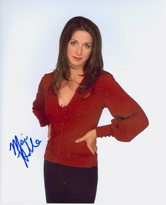 Marin Hinkle autograph
