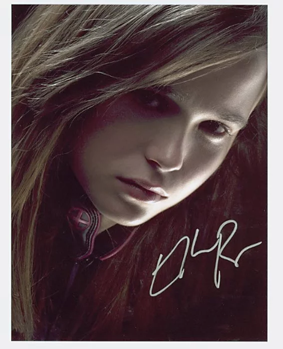 Ellen Page autograph
