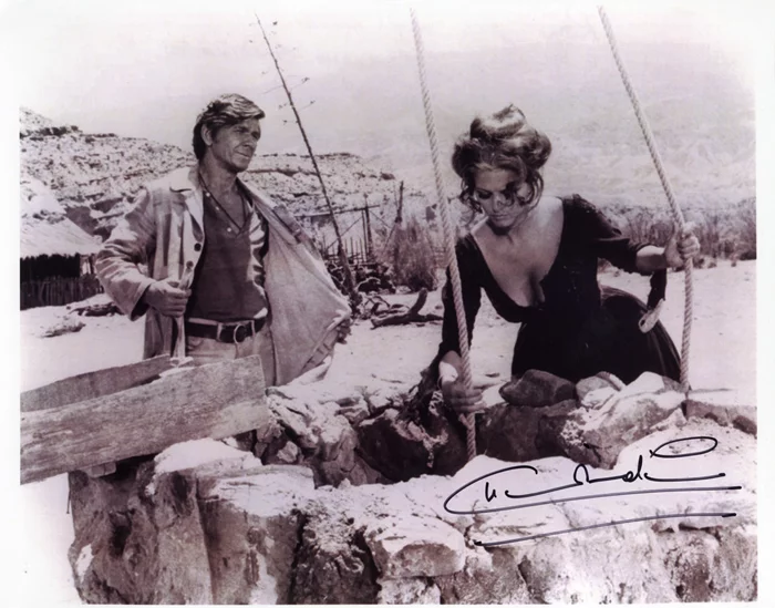 Claudia Cardinale autograph