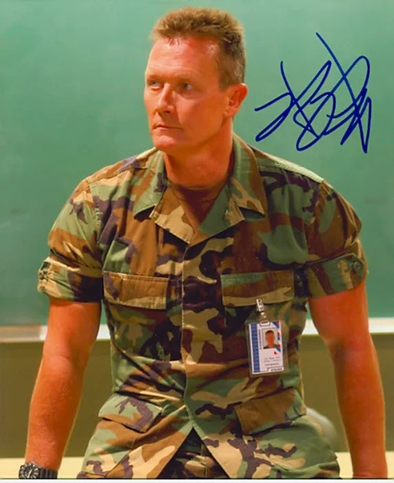 Robert Patrick autograph