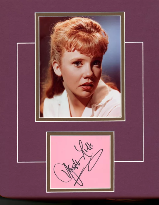 Hayley Mills autograph